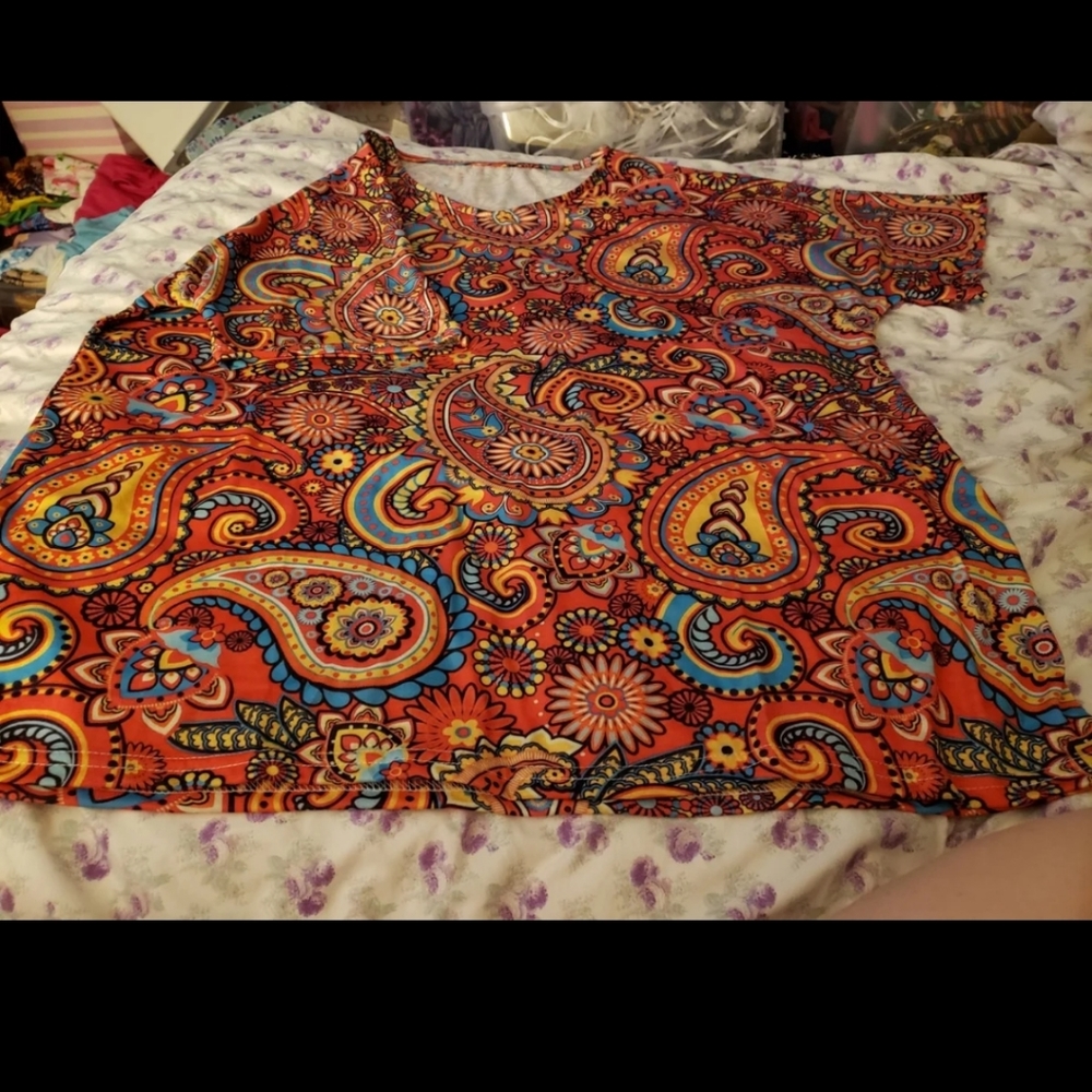 Brightly Colored Paisley Top XX Large
